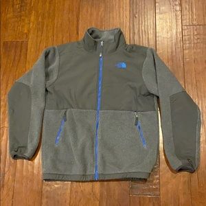 Boys Gray North Face Denali Jacket Size XL